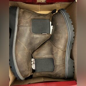 Brand new- only tried on work boots size 12